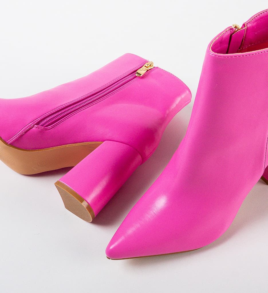 Botine dama Omar Roz