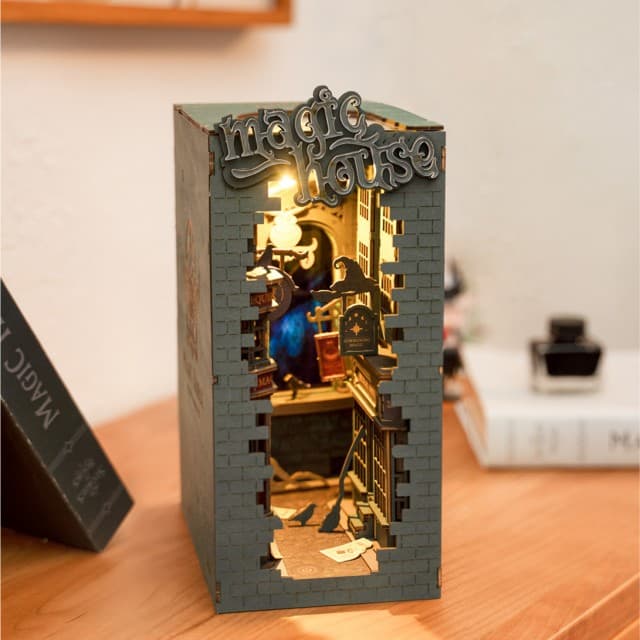 Book Nook. Puzzle 3D - Cotor de Carte DIY - Casa Magica | Robotime