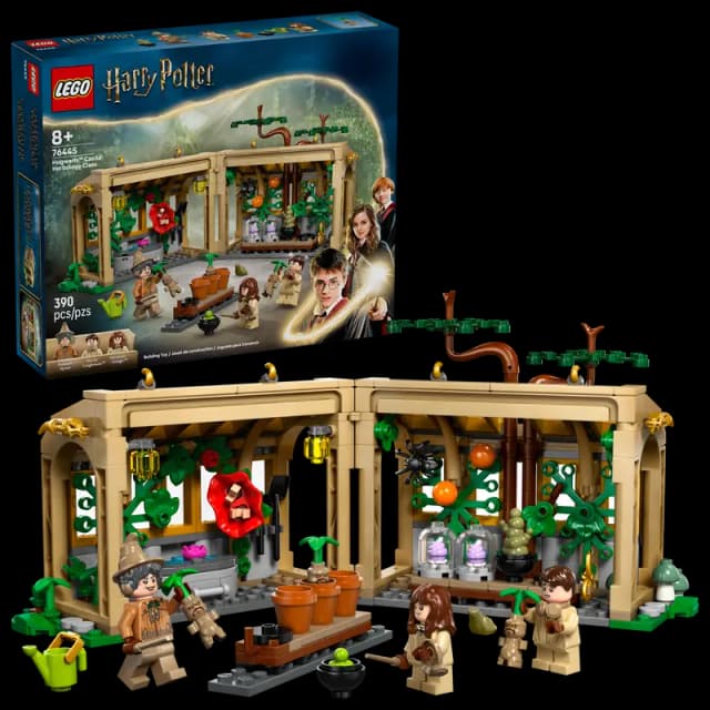 LEGO Harry Potter - Hogwarts Castle Herbology Class (76445) | LEGO