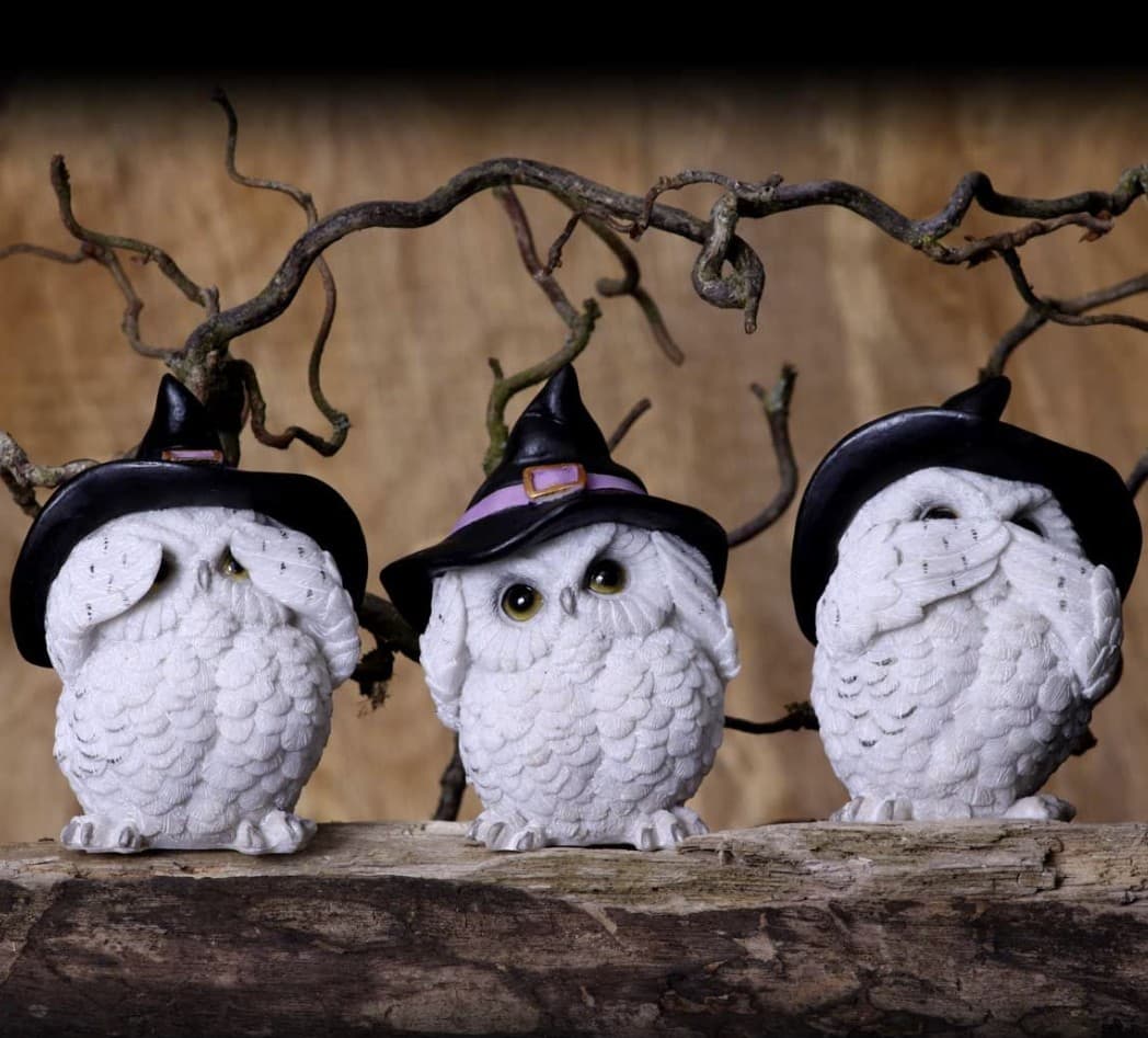 Figurina - Three Wise Feathered Familiars - See No Evil | Nemesis Now