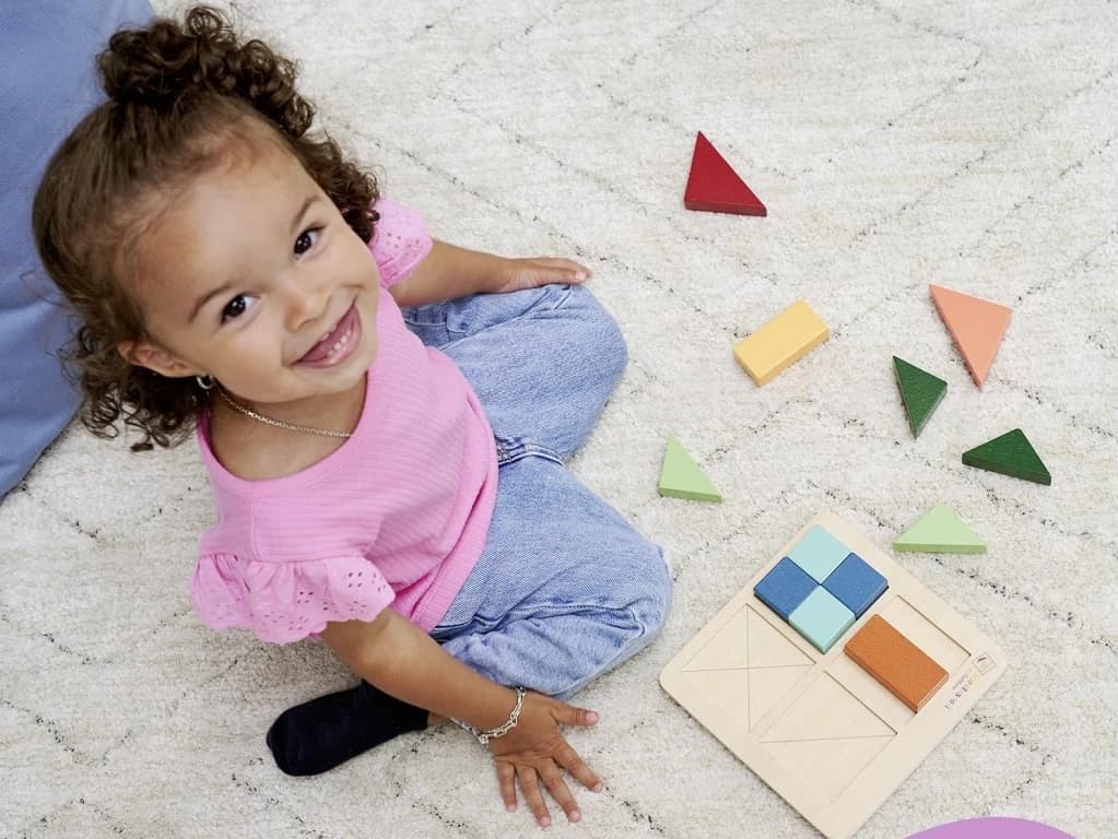 Puzzle din lemn cu forme -  Montessori, 12 piese | Eichhorn