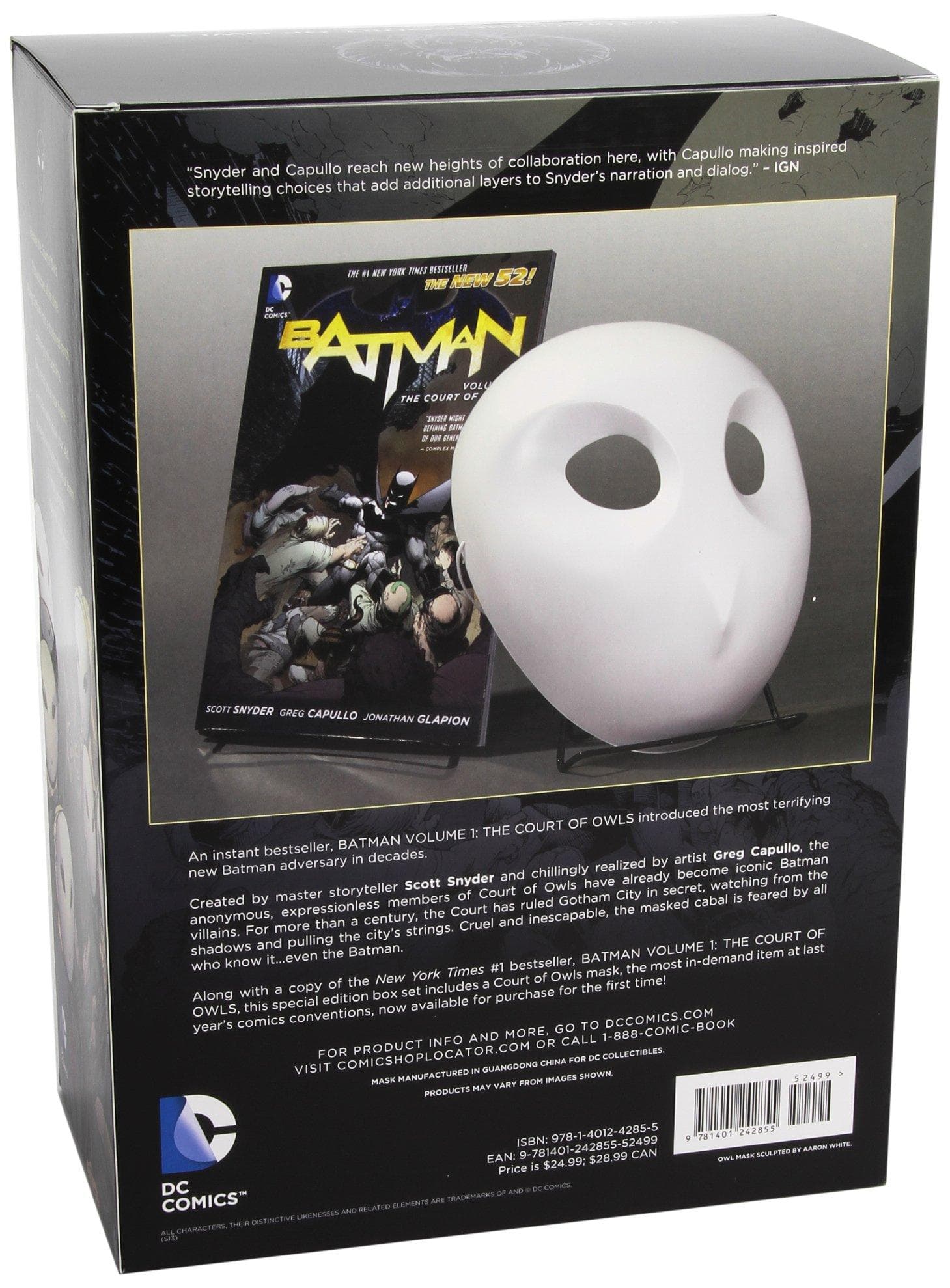 Batman: The Court of Owls Mask and Book Set | Greg Capullo, Scott Snyder