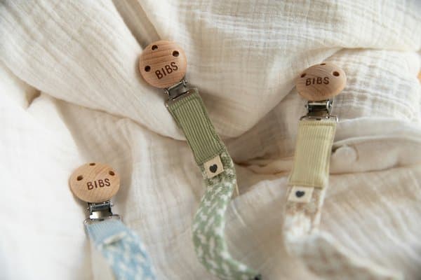 Lantisor clip pentru suzeta Bibs Sand-Ivory