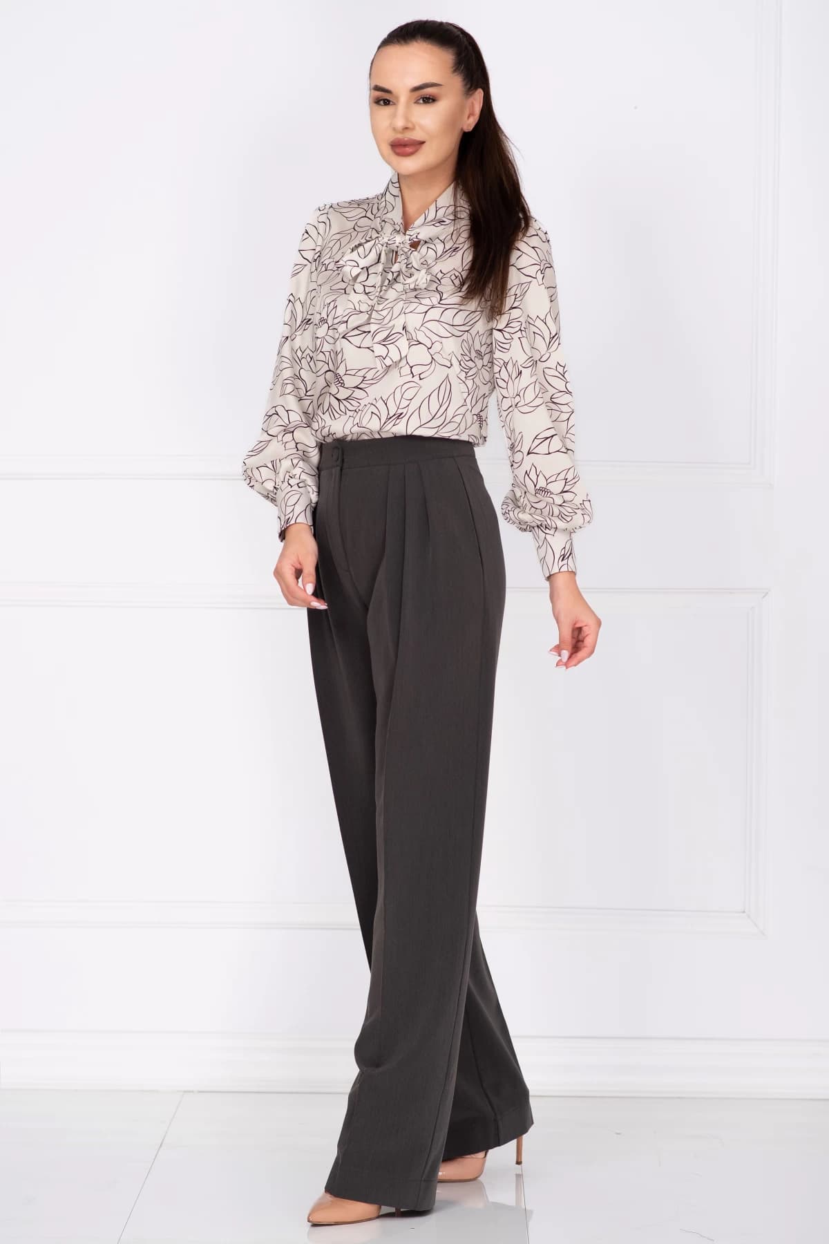 Pantaloni office gri Pretty Girl drepti cu pliuri in talie