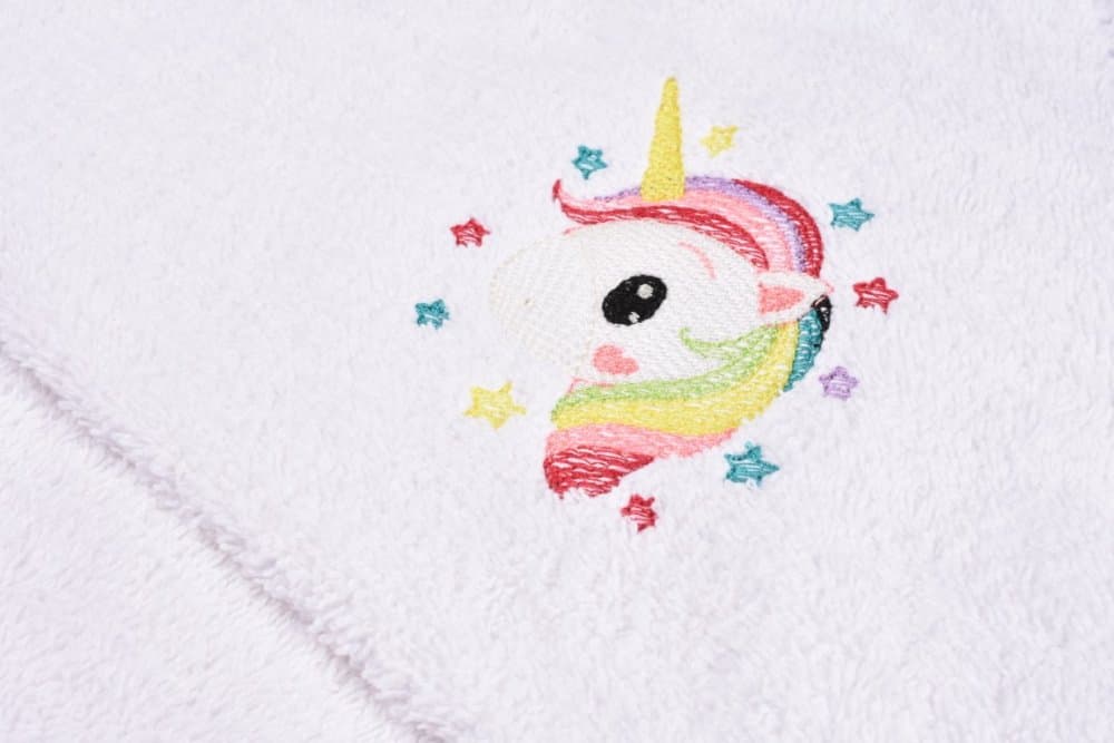 Prosop de baie cu gluga model Unicorn 75x75 cm