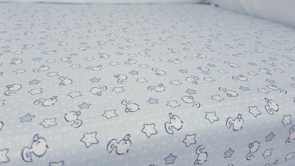 Set cearceafuri Blue Ducks KidsDecor cu elastic din bumbac 70x110 cm