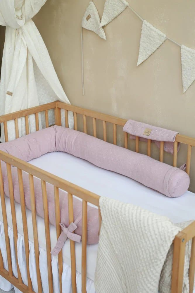 Suport de dormit babynest 2 in 1 bara protectie patut premium bumbac brodat roz by BabyLy 85x50 cm