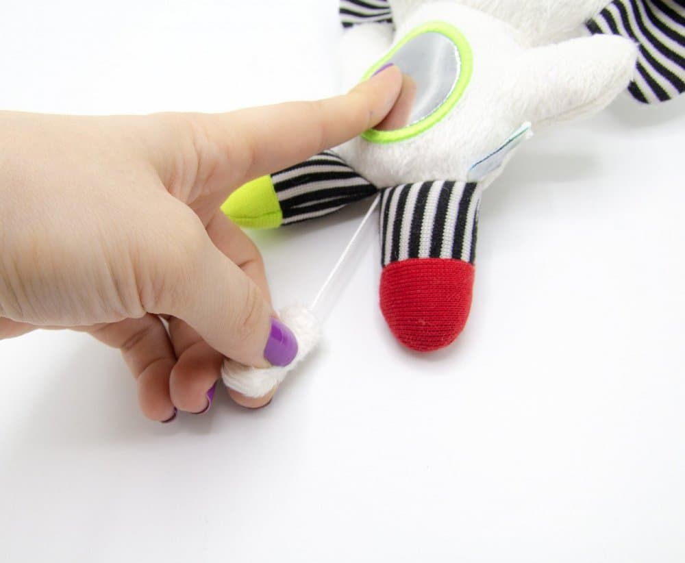 Jucarie cu vibratii BabyJem Elefantel din plus rosuverde 6 luni+