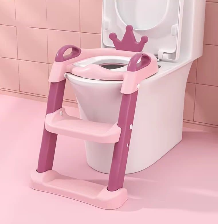 Reductor WC pentru copii Little Mom Royal Pink, pliabil,cu scarita antiderapanta, inaltime ajustabila, colac moale din spuma PU, manerele laterale ergonomice, Baza Antiderapanta, Compatibilitate Universala