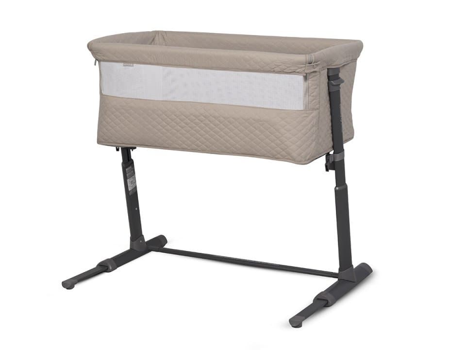 Patut Co-Sleeper 2 in 1 pentru copii Colibro BySide Bassinet, cu saltea inclusa, inaltime reglabila pe 9 nivele si unghi de inclinare de 30 de grade, sistem automat de retractare picioare, dimensiune 93 x 58 cm, Taupe