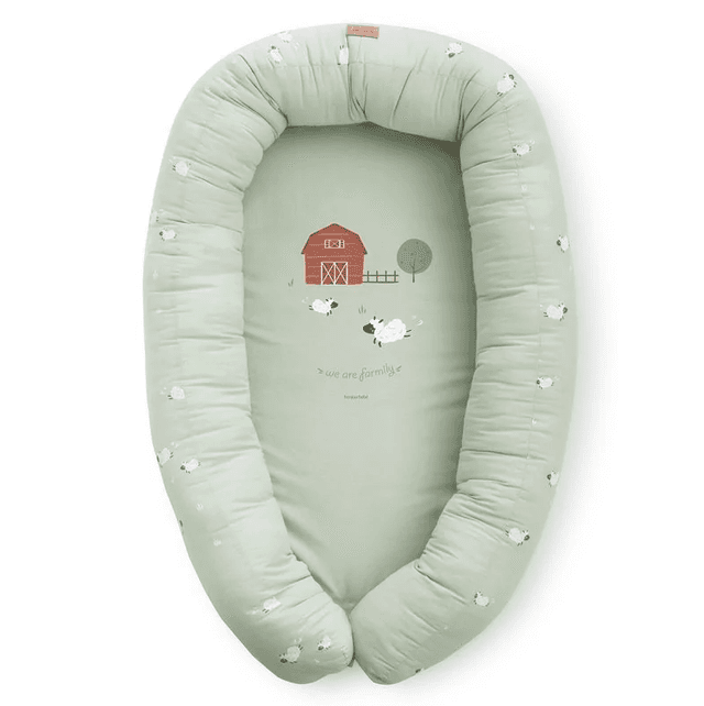 Suport de dormit Babynest 2 in 1 din bumbac Funny Farm 95x65x18 cm