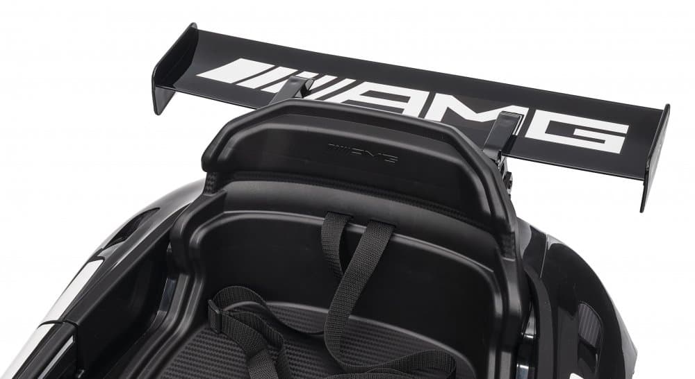 Masinuta electrica pentru copii cu licenta Mercedes Benz AMG Black cu echipare premium,telecomanda cu 3 viteze,roti eva,scaun din piele,2motoare x 35w,usi cu deschidere,bluetooth,indicator baterie,eleron,sistem troller