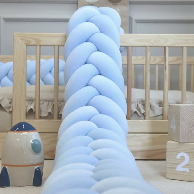 Protectie de pat impletita, MiniMini, Velvet Magic, Baby Blue, 350 cm