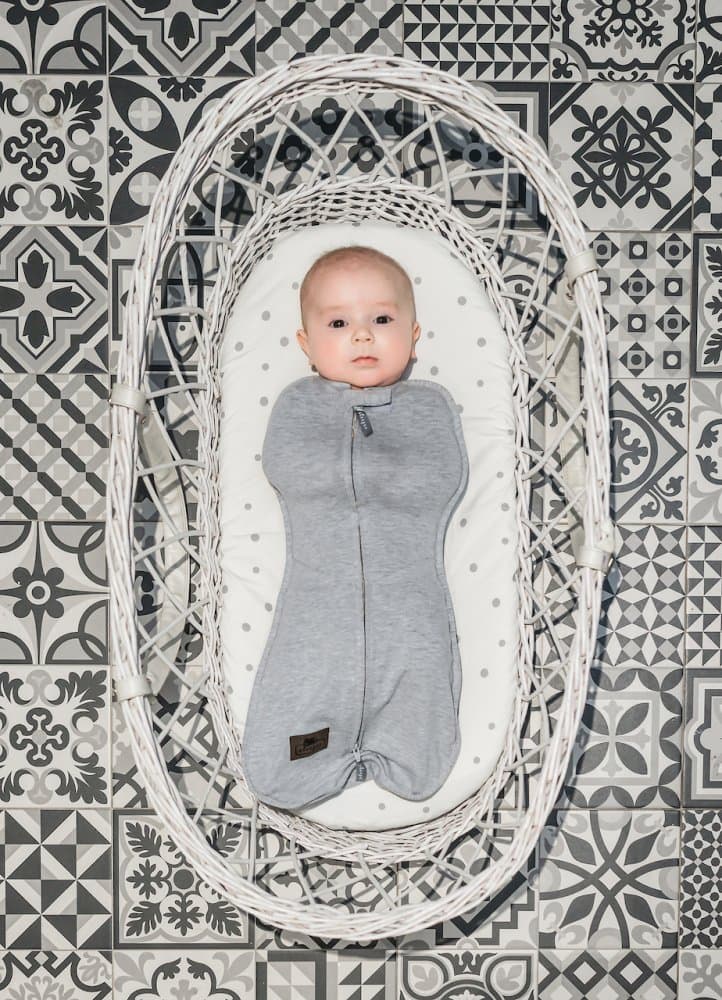 Saculet swaddle pentru infasat nou nascut + caciulita First Step bej Sleepee