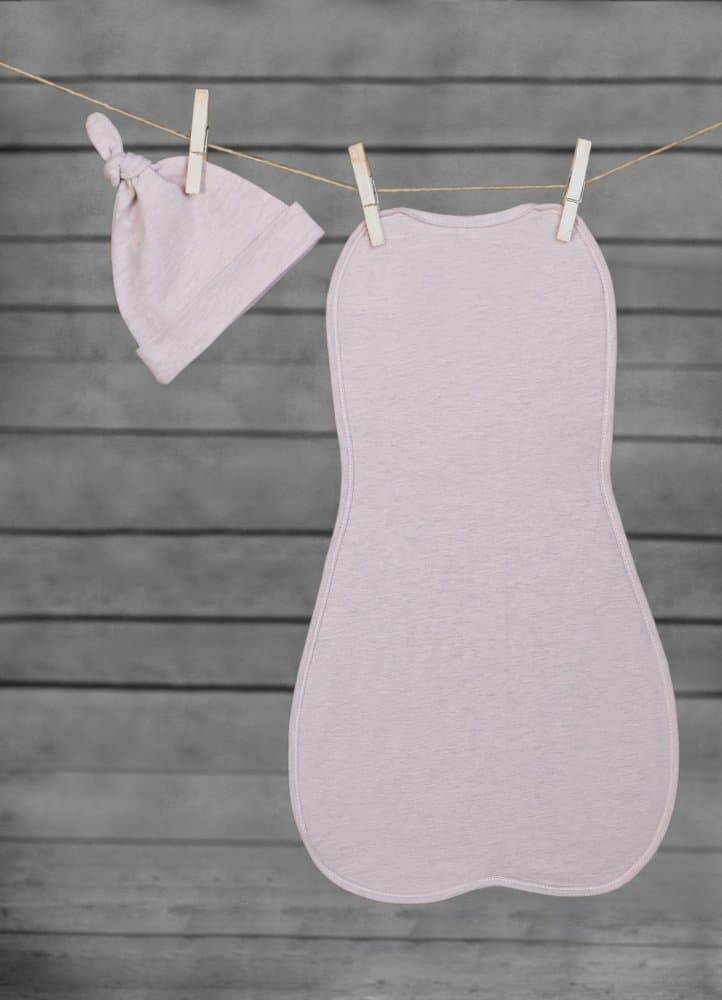 Saculet swaddle pentru infasat nou nascut + caciulita First Step roz Sleepee