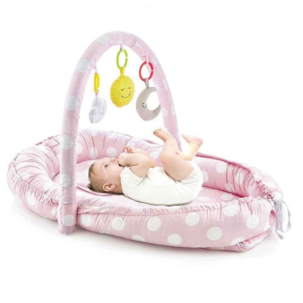 Salteluta BabyNest cu bara jucarii Between parents roz