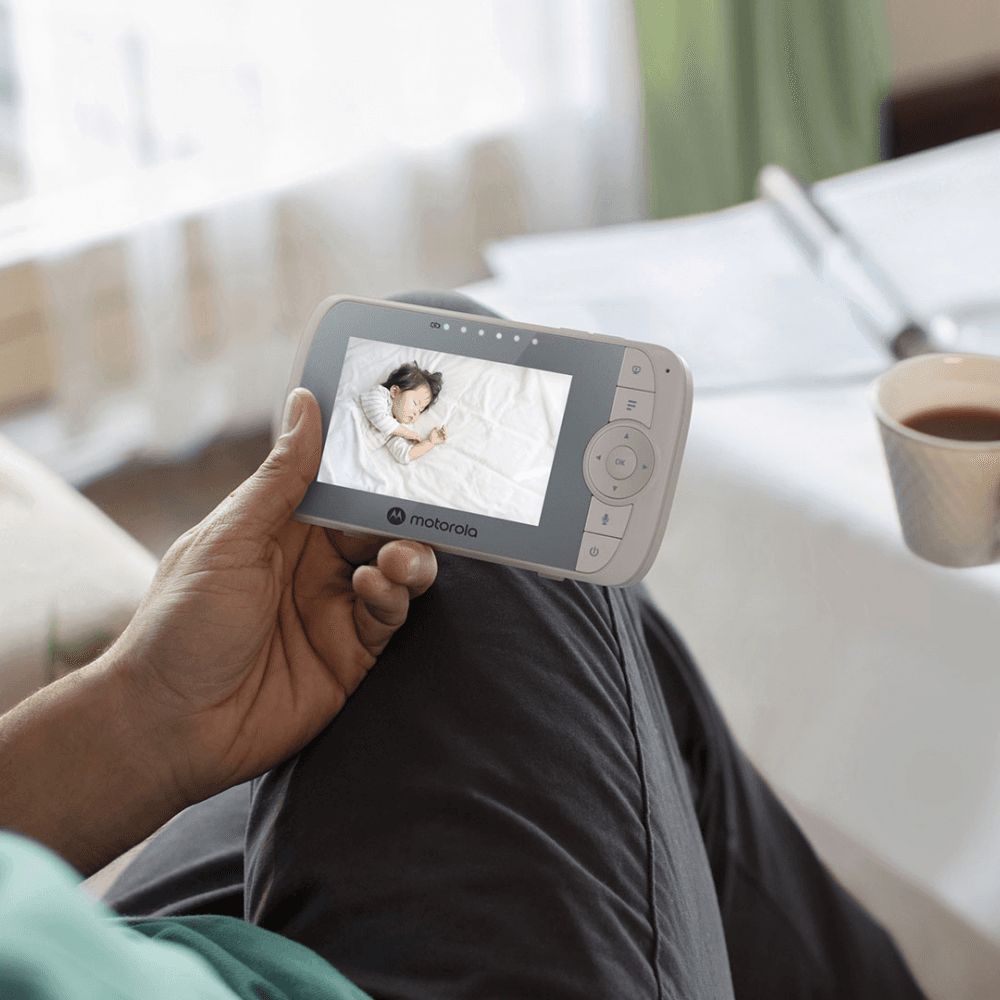 Baby monitor video cu WiFi Motorola VM64 Connect