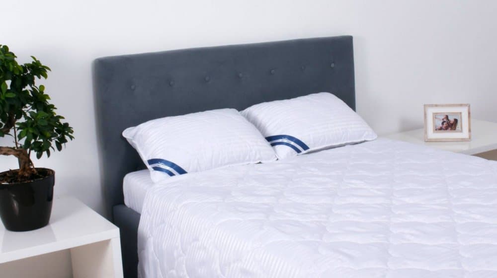 Pilota de vara Somnart din microfibra striata cu model lacrimi, alba 150 x 200 cm 200 g