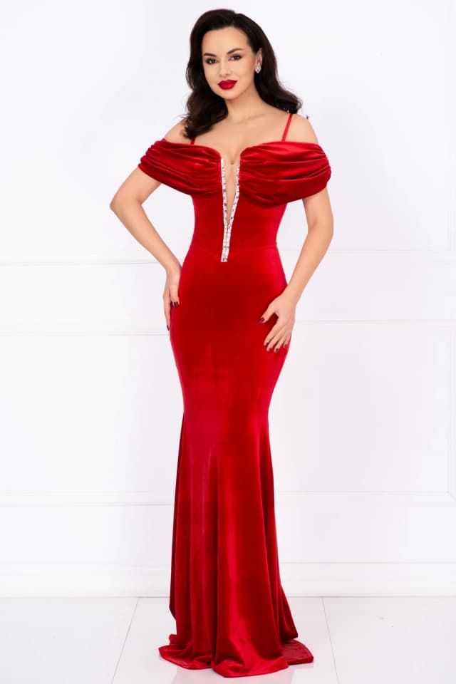 Rochie de seara rosie din catifea Leila cu fronseuri si strassuri