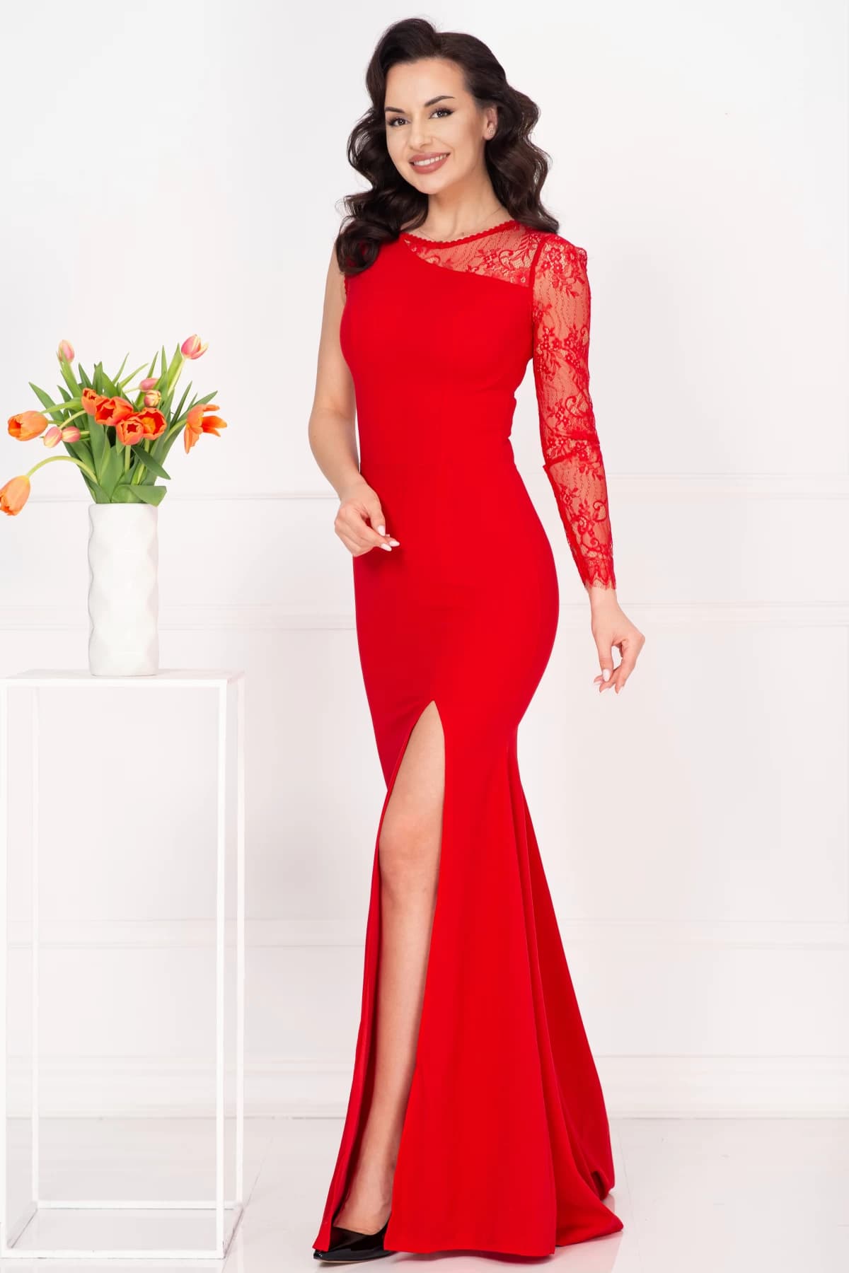 Rochie de seara rosie eleganta Jessie cu maneca din dantela